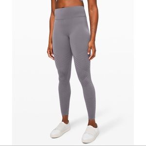 Lululemon Reveal Tight Mesh Stripes Titanium